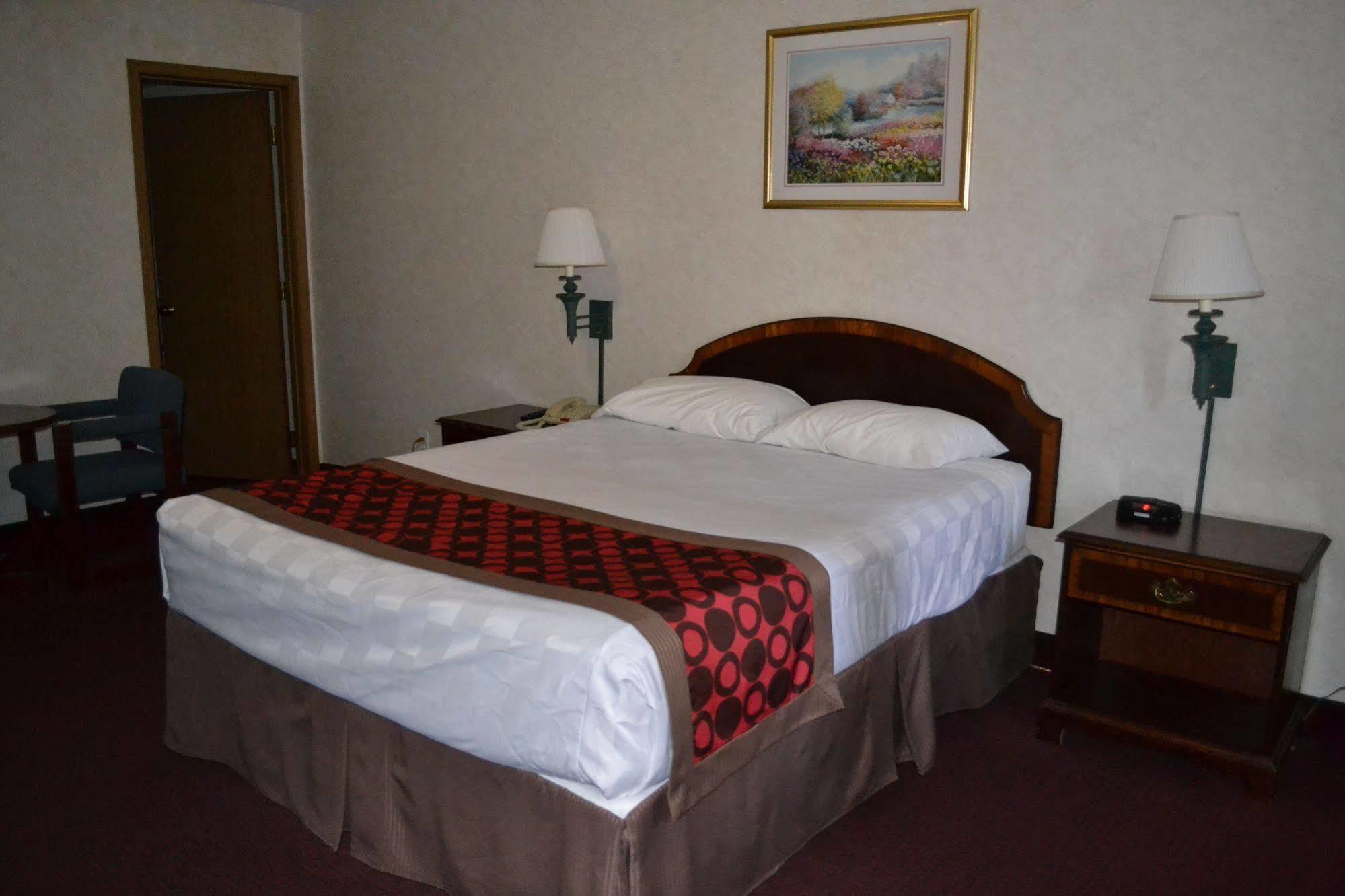 Travelodge By Wyndham Niagara Falls - New York Eksteriør billede